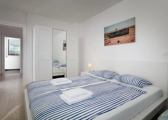Aster * Privlaka (Zadar)